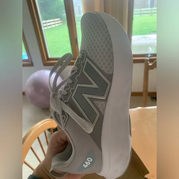 New Balance Shoes - Picture 3 of 5